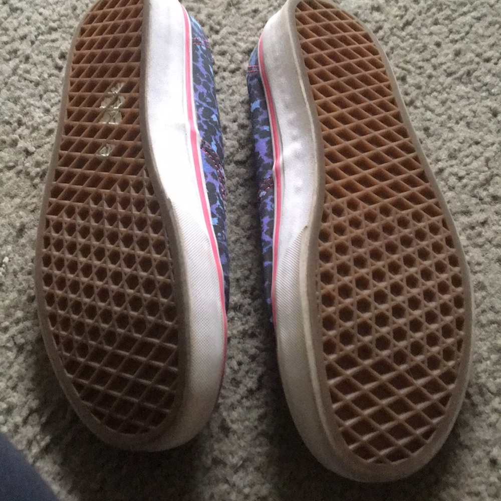 Vans - Picture 6 of 6